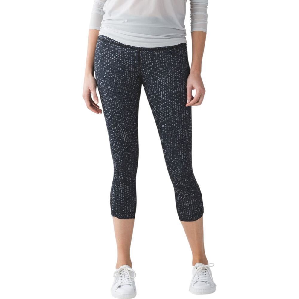 Lululemon True Self Crop II Samba Snake Battleship Black Leggings,  Yoga Pilates